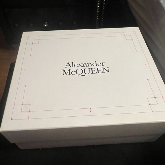 Pink and grey Alexander McQueen boots - Picture 4 of 8